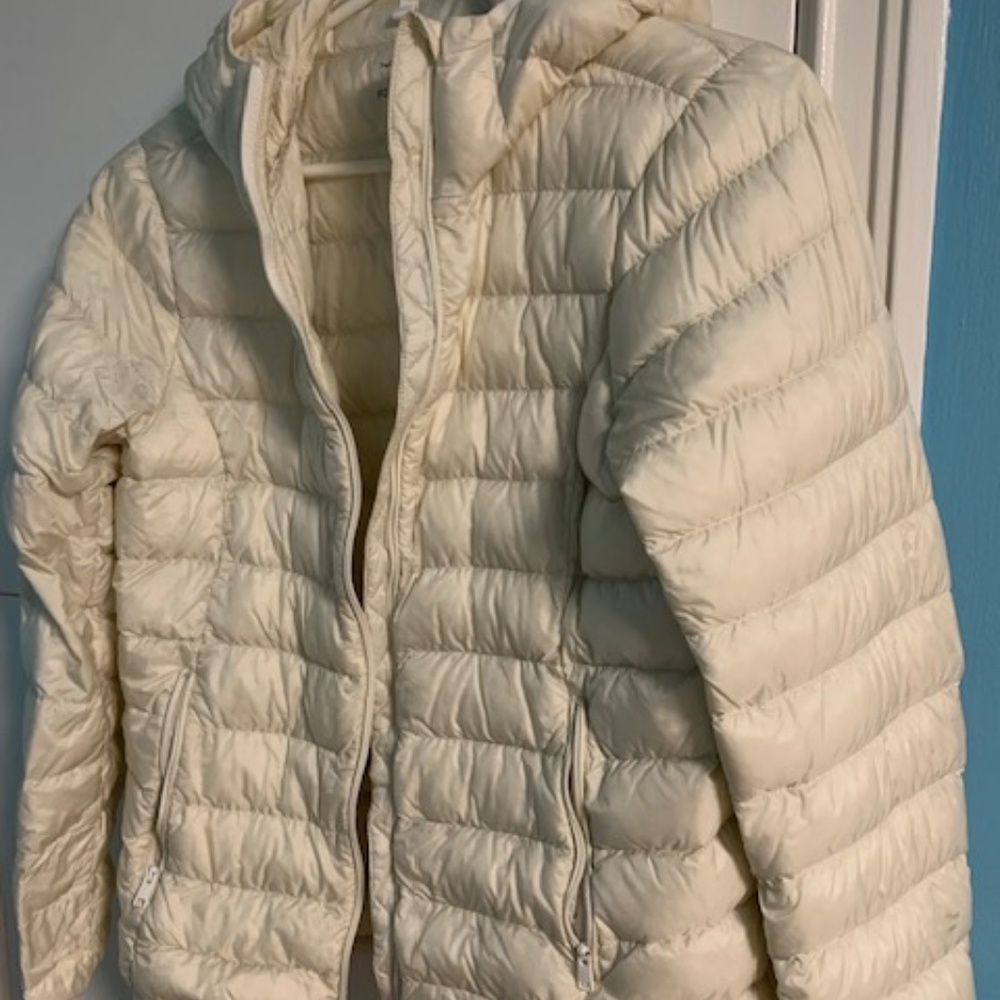 Babaton Puffer jacket